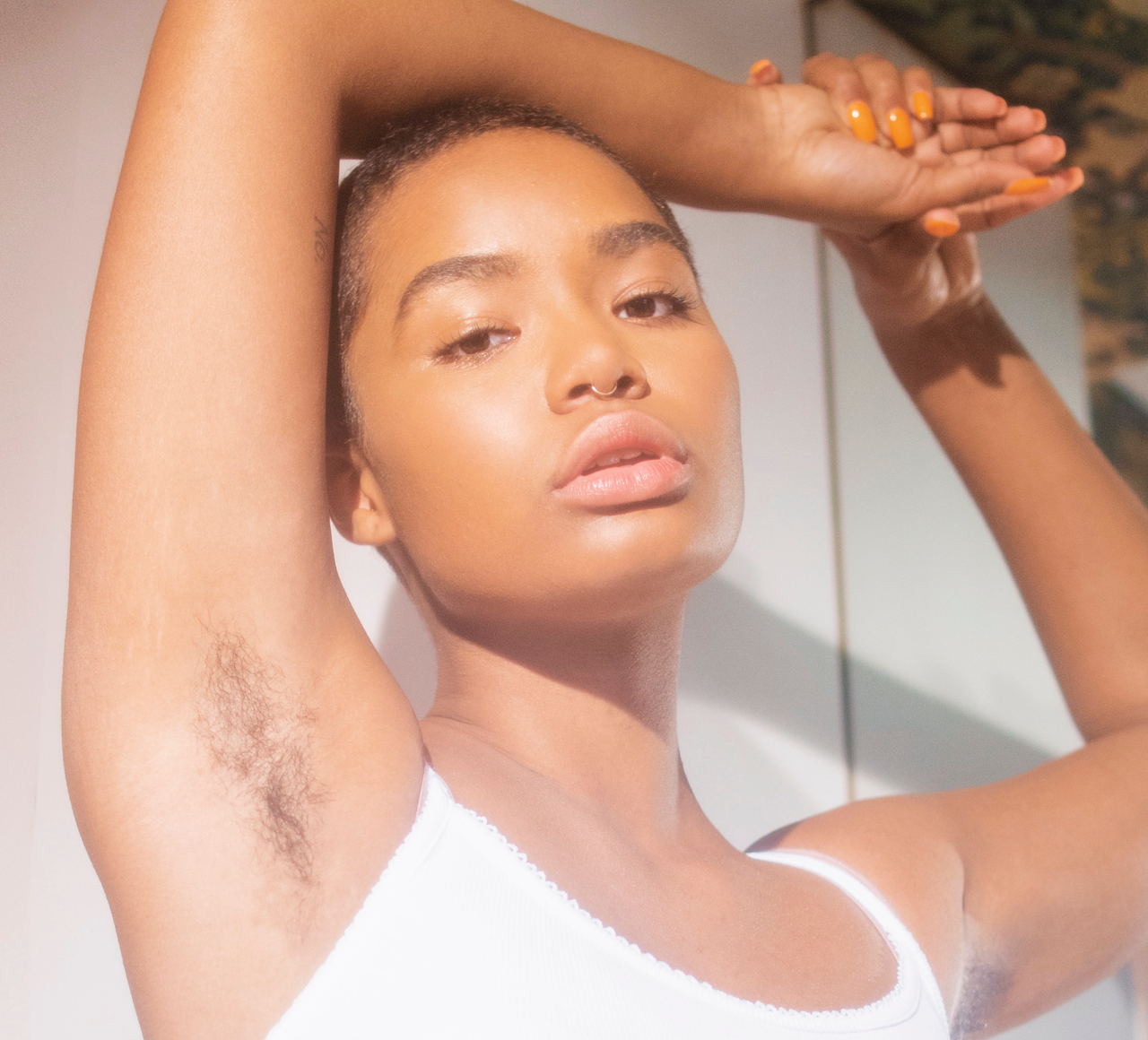 The first women’s razor
brand to show body hair.
